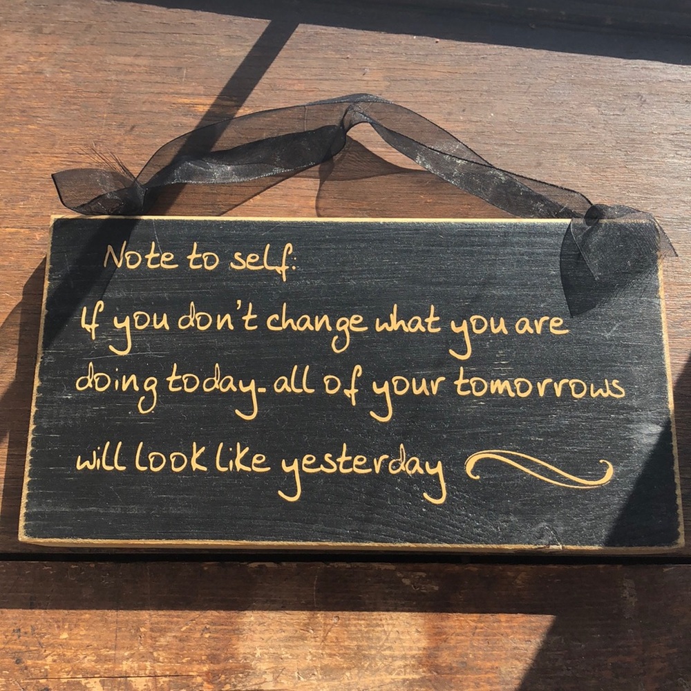 Small decor sign
